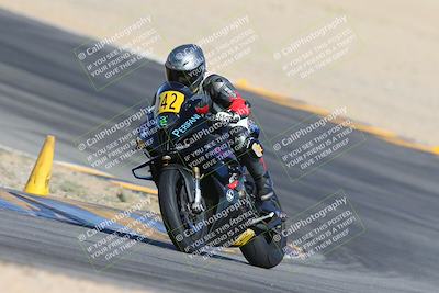 media/Nov-15-2024-CVMA Friday Practice (Fri) [[b142d29251]]/4-Group 4 and Trackday/Session 2 (Turn 10)/